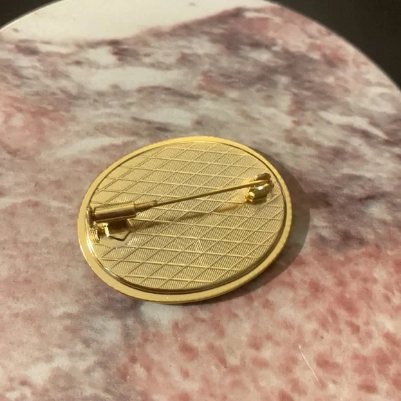 Vintage 1940s Damascene Black and Gold Bird Brooch - Picture 3 of 3